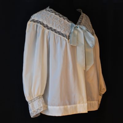 Barbizon off white bed jacket with embroidery and front tie
