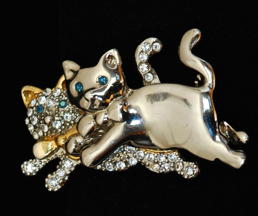 Playful Kitten Pin with pave crystals - unsigned