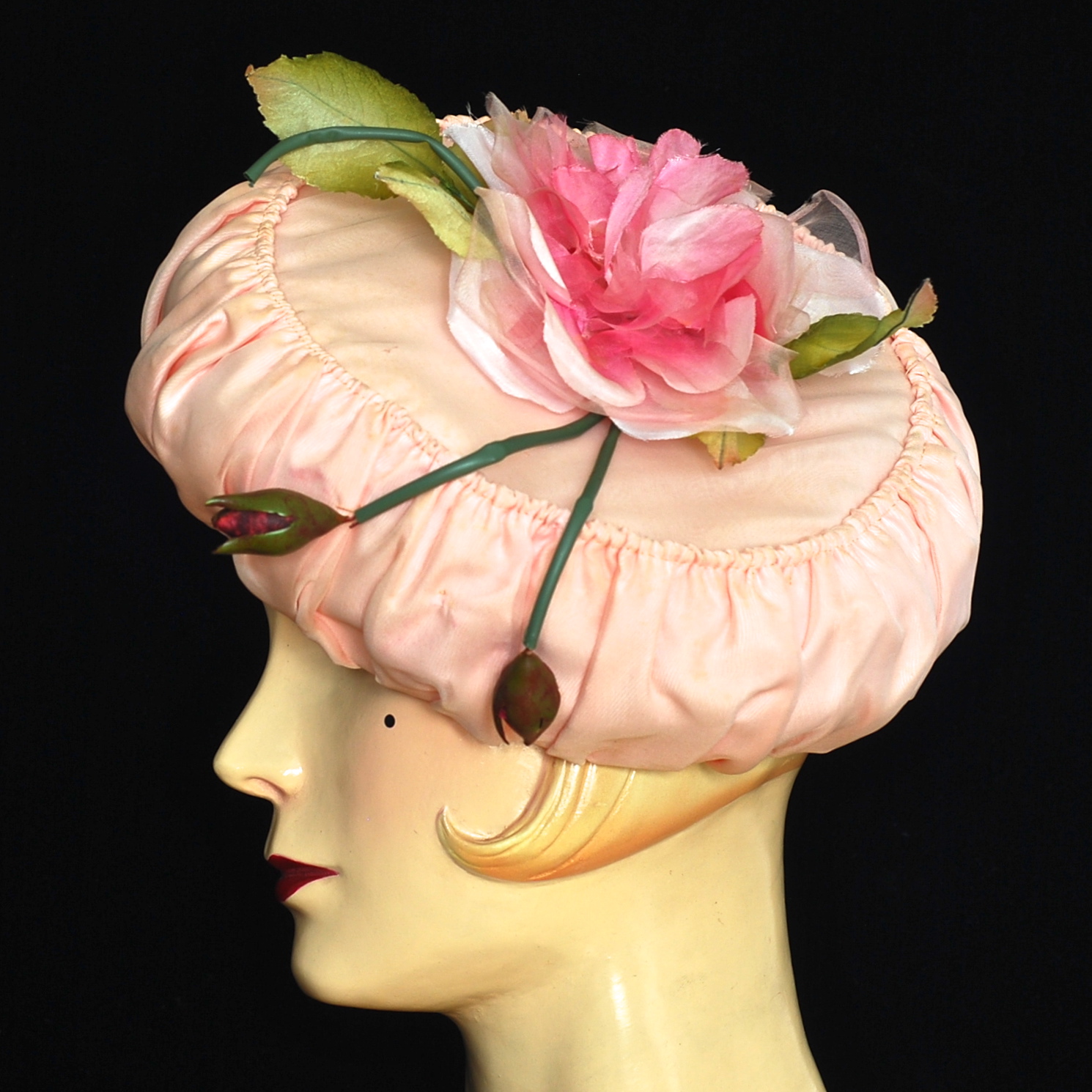 1960’s Pink Hat Featuring A Crowning Rose With Buds | QUIET WEST