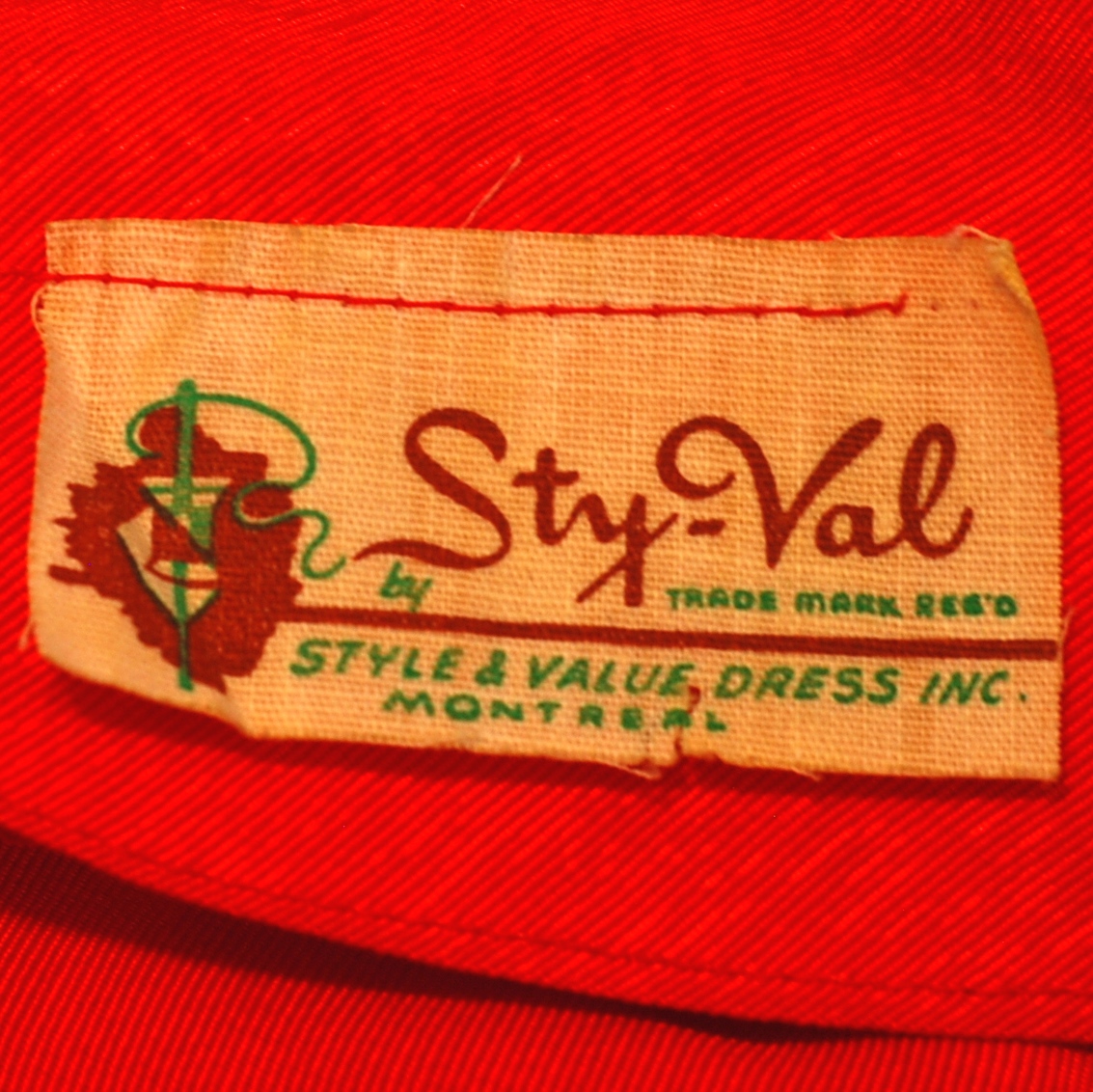 Sty-Val Montreal 1940’s Red Dress Of Leaf Patterned Gabardine | QUIET WEST