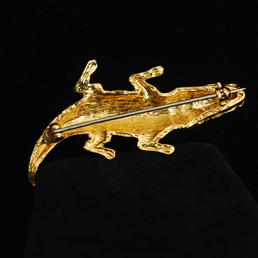 1960’s Gold Tone Alligator Pin With Green Crystal Eyes | QUIET WEST