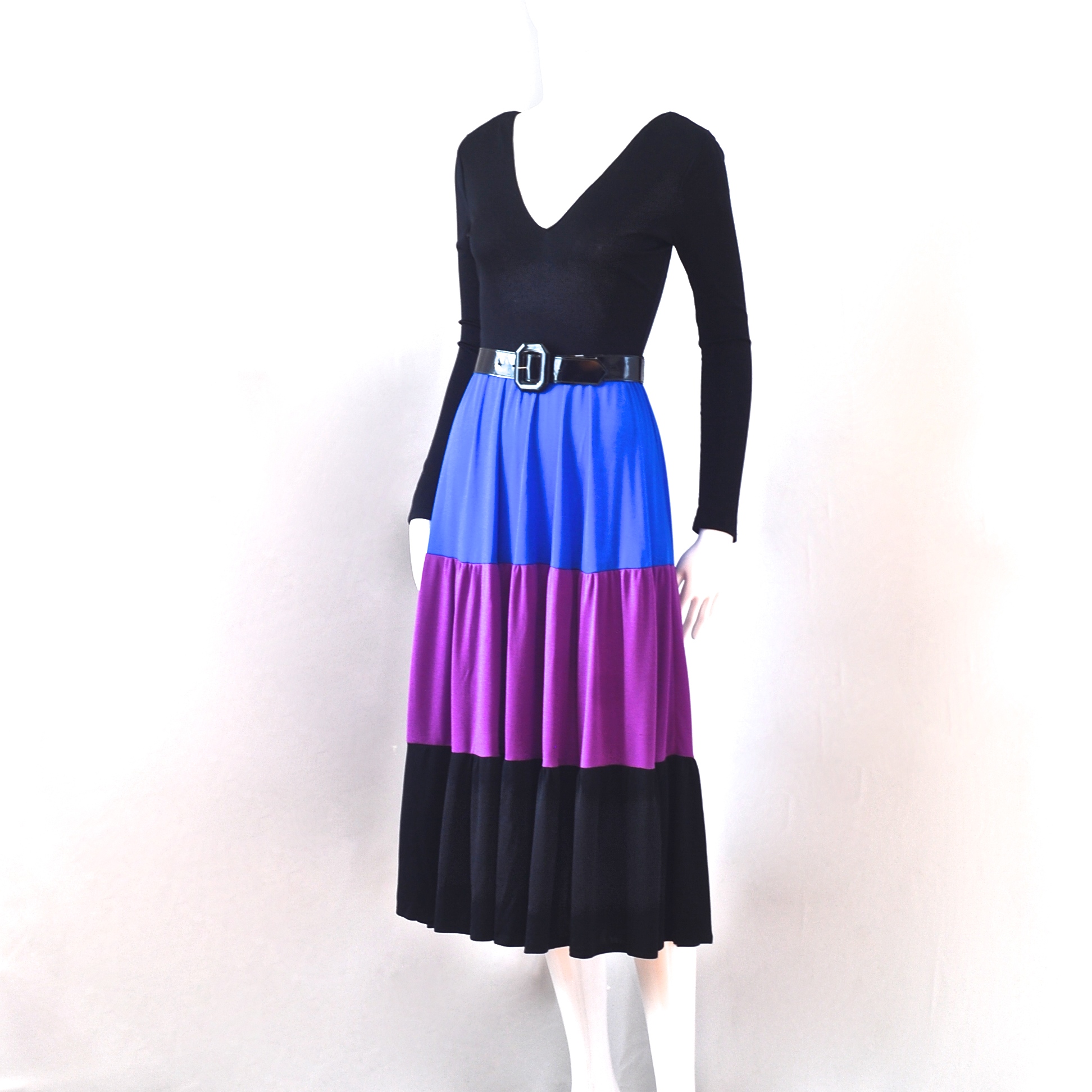 Shelena Ban-Lon 1970’s Tiered Colour Block Dress With Deep V Front ...