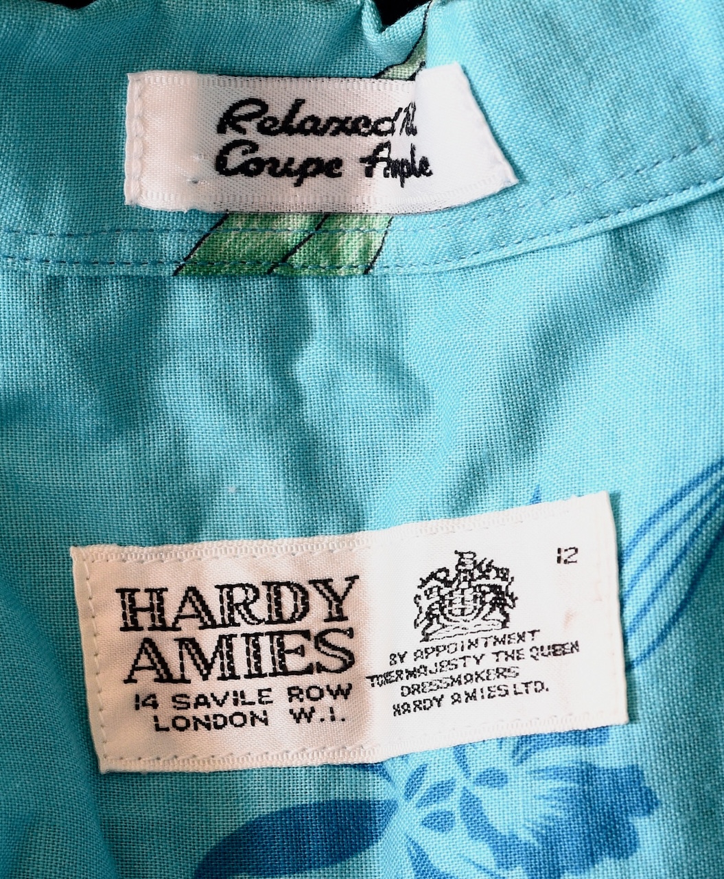 Hardy Amies 100% Cotton Casual Short Sleeve Blue Blouse With Flowers - England - Image 4