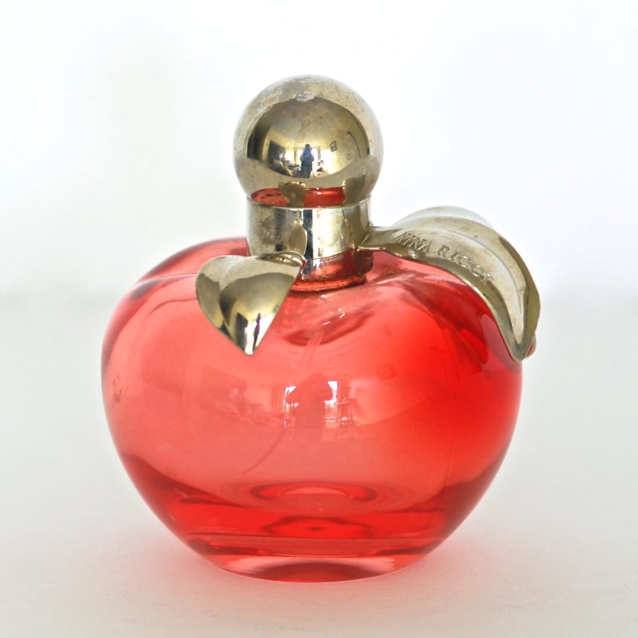 Nina Ricci Apple Shaped Perfume Bottle With Silver Leaves – France ...